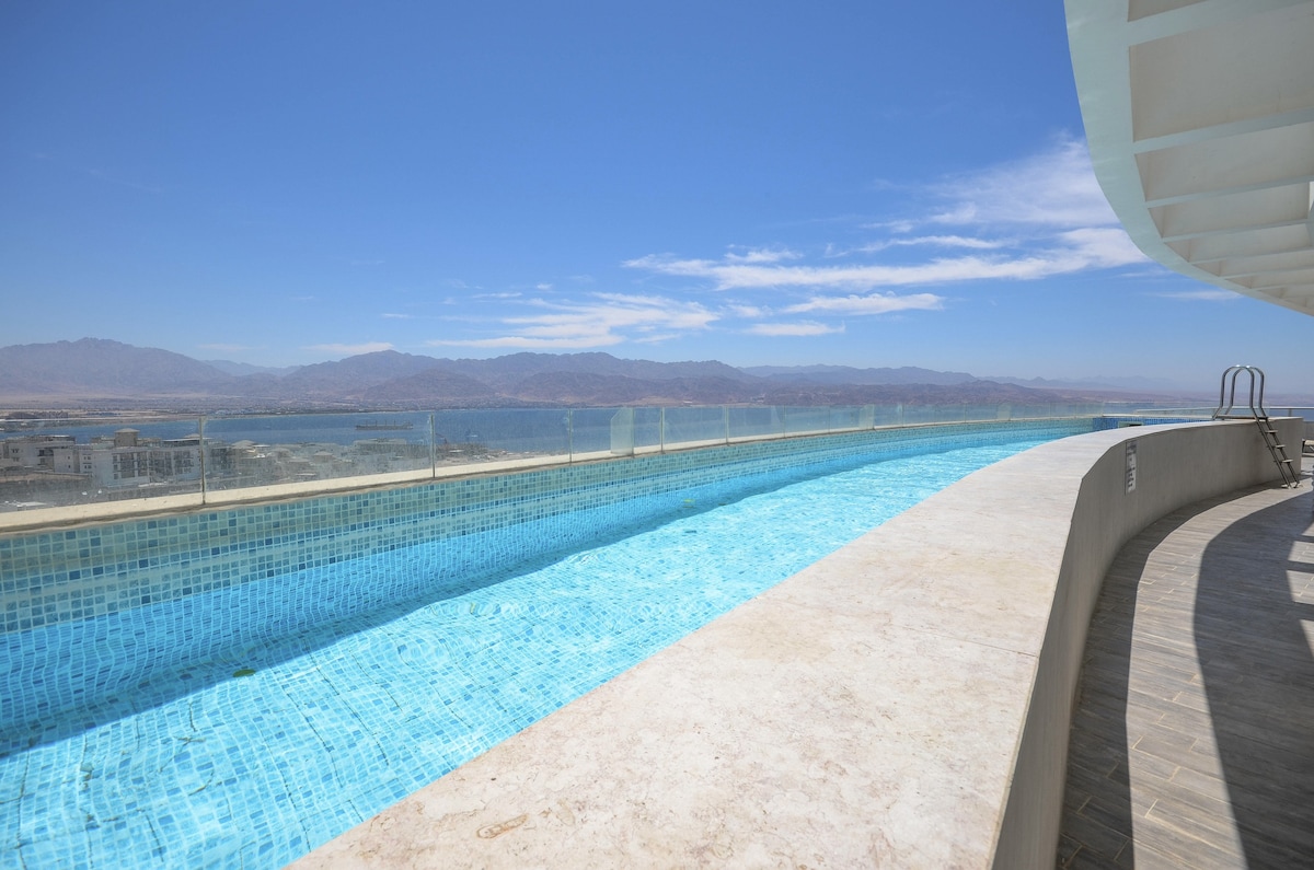 YalaRent天堂景观顶层公寓，带私人泳池