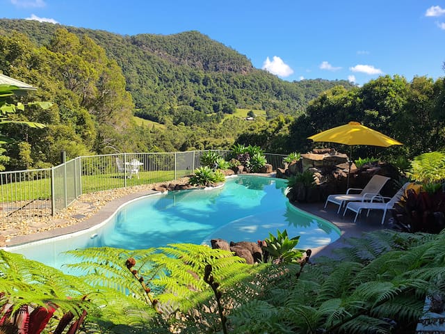 Tallebudgera Valley的民宿