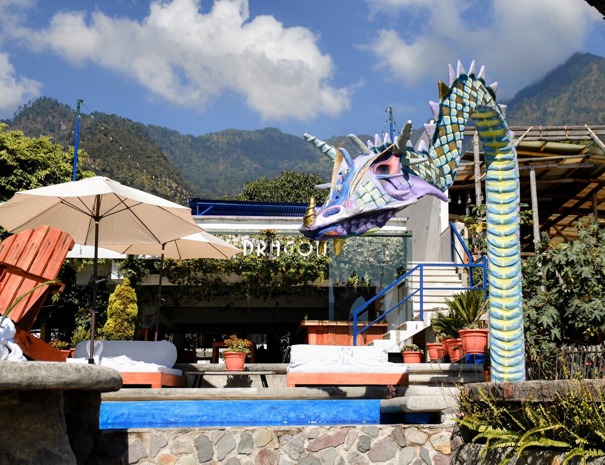 El Dragon Hotel - On the shores of Lake Atitlan(2)