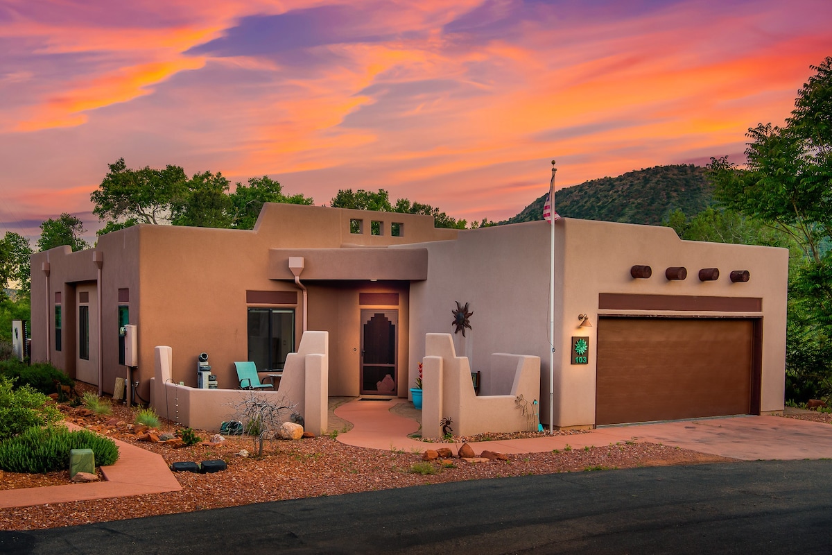 “Sedona Bliss” :Dog & Kid friendly, Hot Tub!