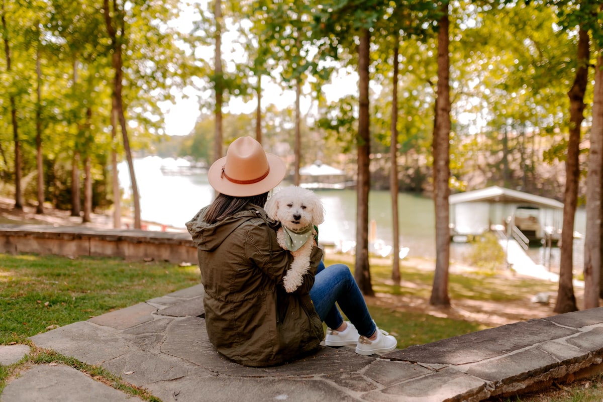 Keowee Lakefront有码头、独木舟、皮划艇等等！