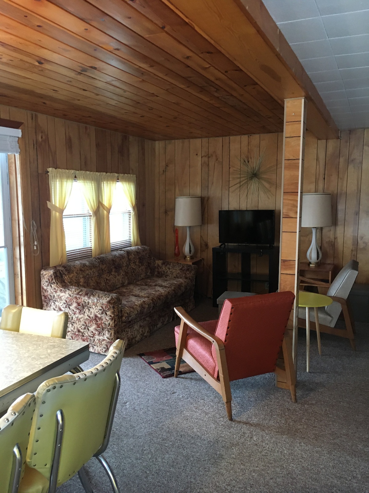 迷人的3卧室小木屋，位于W Leaf Lake, Ottertail, MN