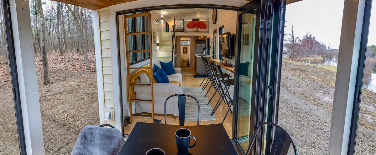 Tiny Home 2小时，纽约和博斯湖滨无线网络