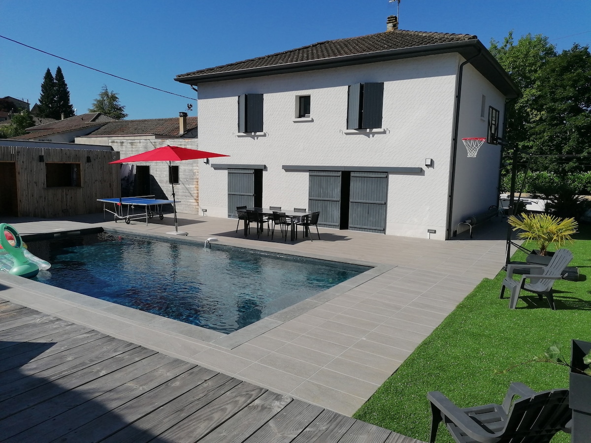 "Grande maison 170m², piscine privée et chauffée"