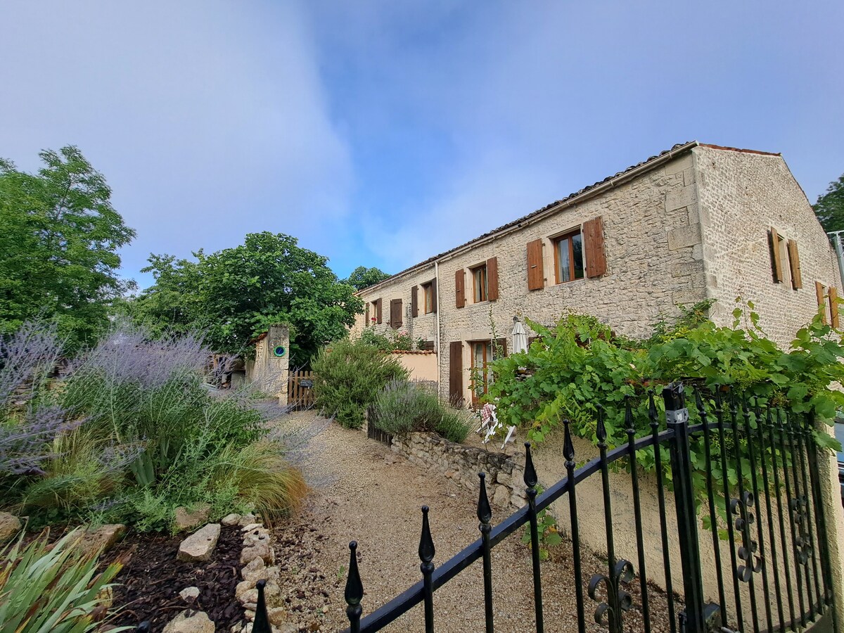 Child friendly Vierge cottage  at Les Vallaies