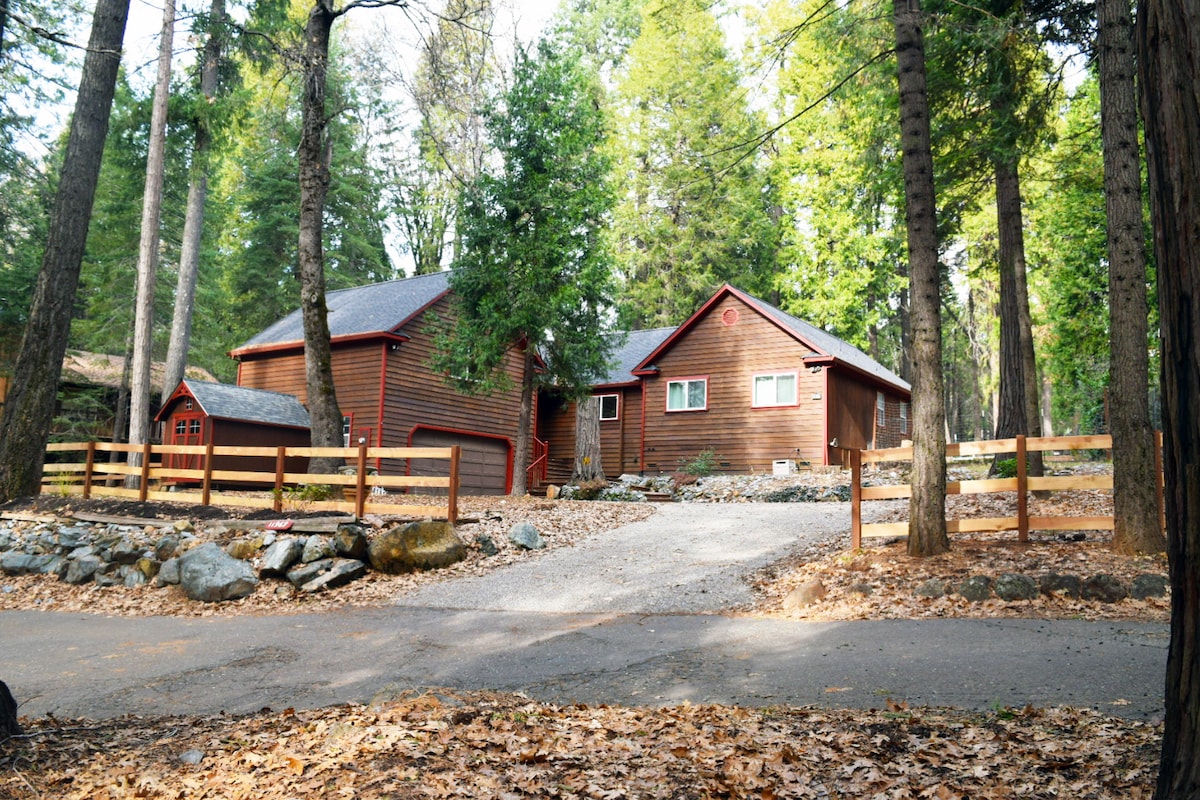 Large Modern Rustic Nevada City Home.