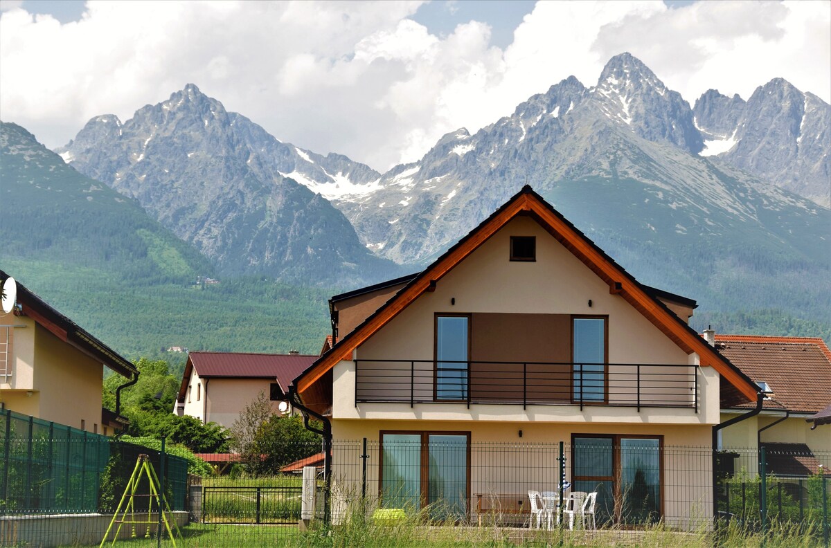 Tatras Apartments 5 min from train station (A)