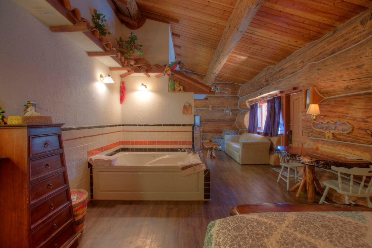 #34 King cabin with two person jetted tub