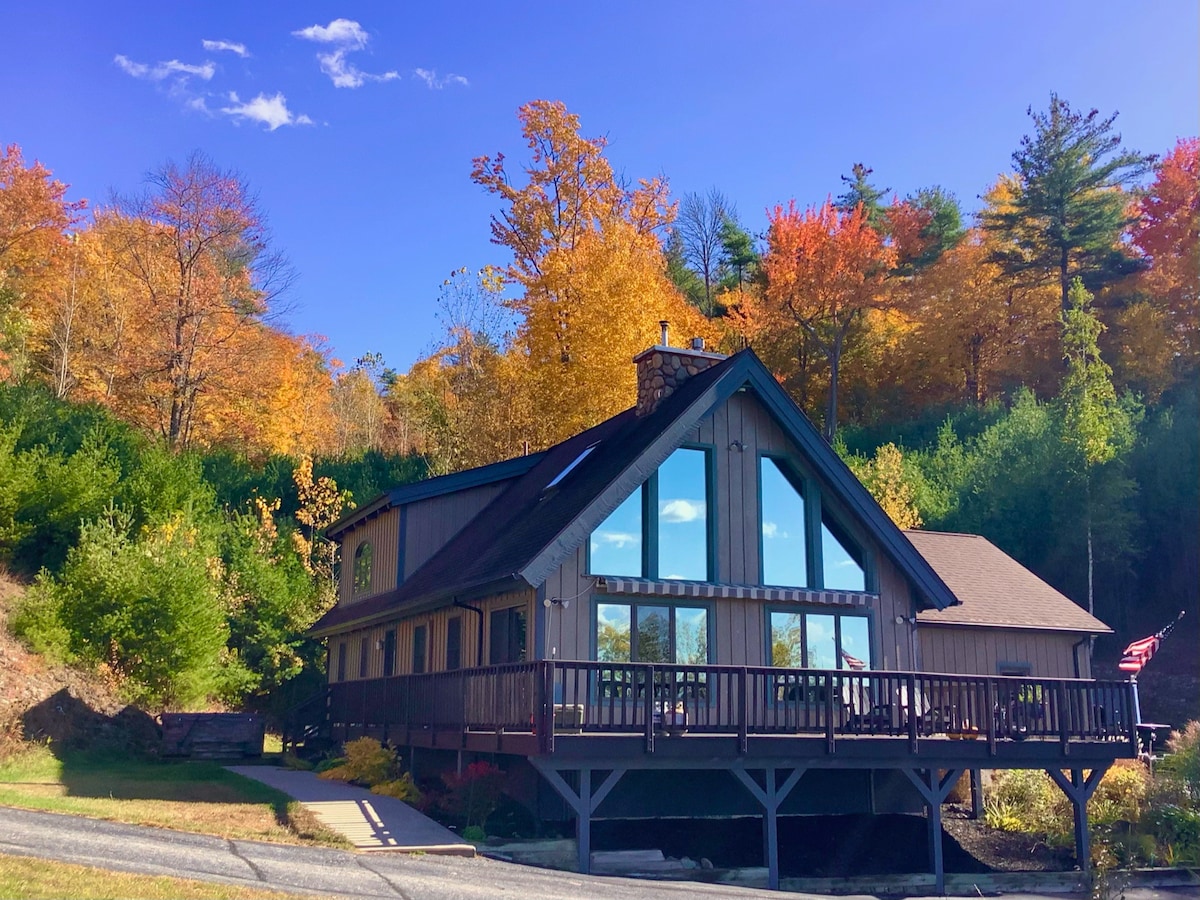 5 Beds, HotTub, Paddleboard/2 Kayaks, BoatDock