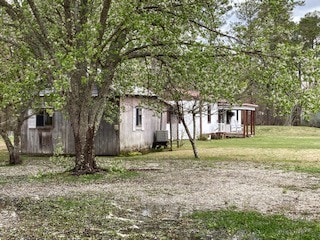 温馨乡村风光小屋