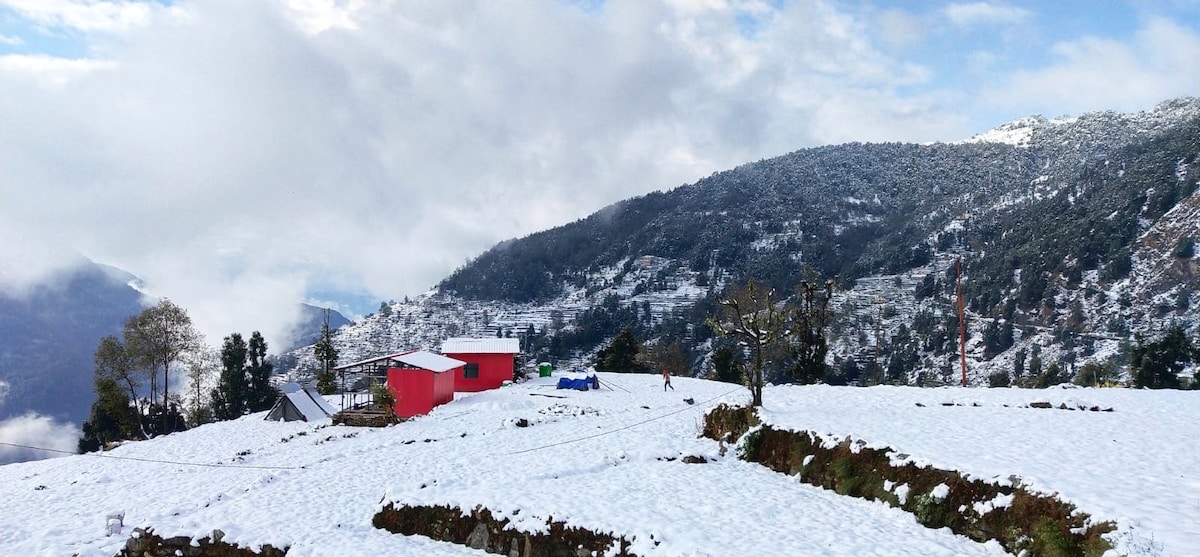 Heaven Hills Camp Cottage欣赏喜马拉雅景观