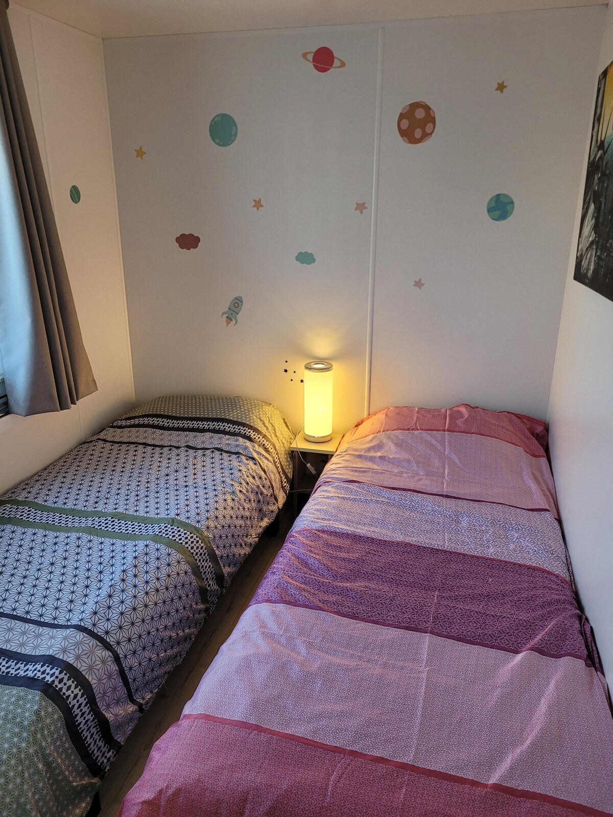 MOBIL-HOME 2 a 6 pers . royan  camping 4 *