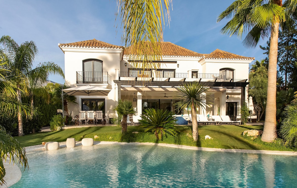 Modern Dream Mansion • Tropical Nueva Andalucía ✰