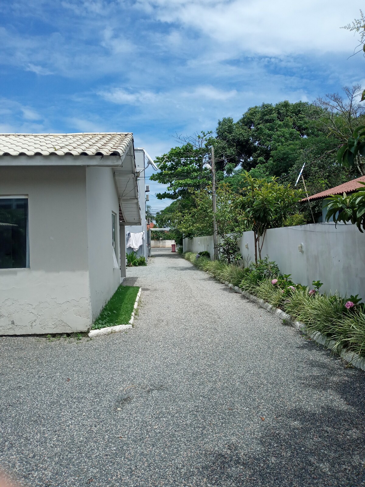 Casa com 2 dormitórios em Ponta das Canas