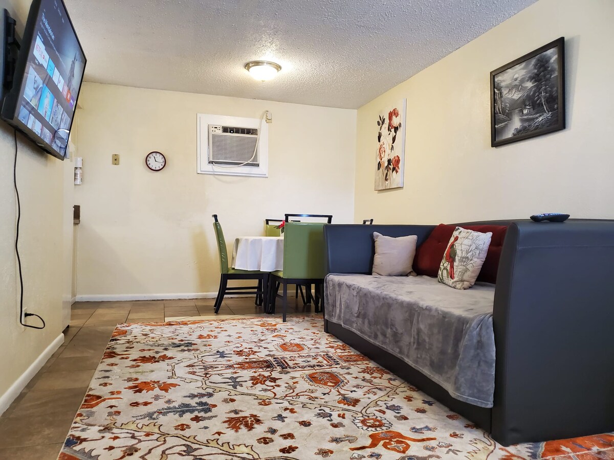 1 BR APT #9 No Extra Fees, 15 mins to Fort Cavazos