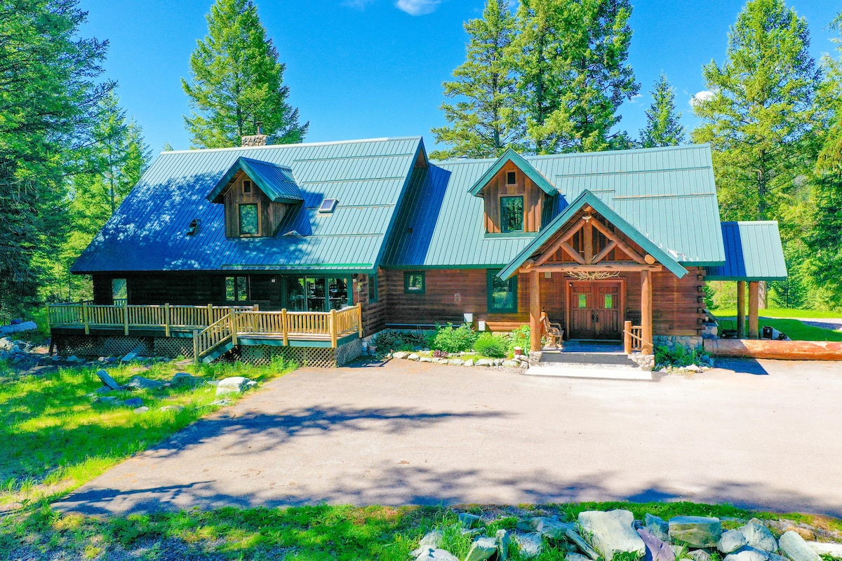 Dog Creek Lodge; Luxury Lodge Near Whitefish, MT