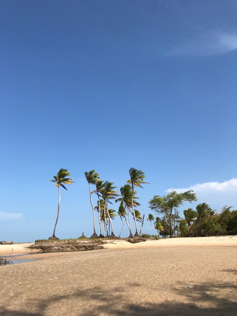 casa proximo da praia, na comunidade do caju-una