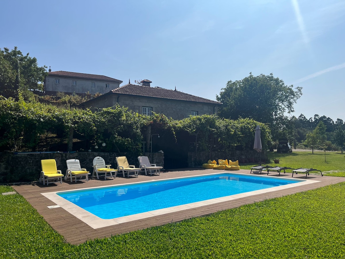 迷人的房子，带泳池，葡萄牙米尼霍（ Coura ）