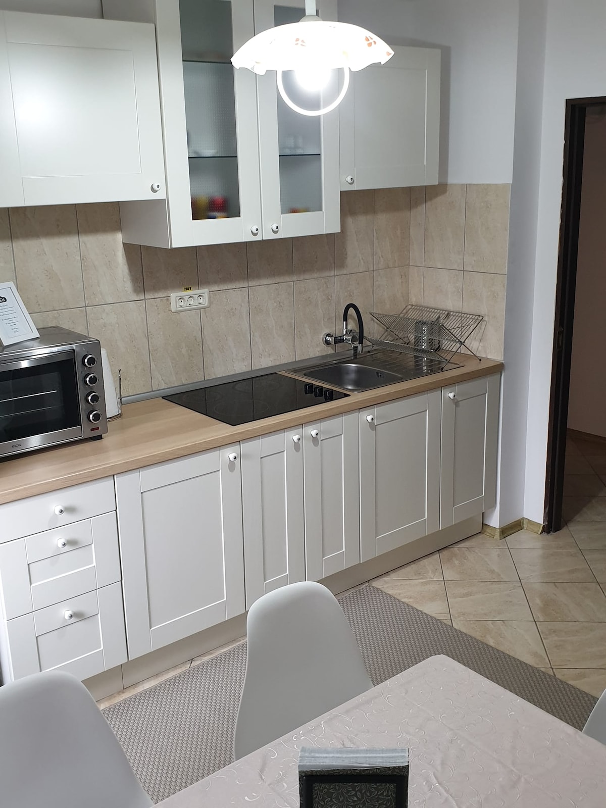 Apartament "La Vivi" la poalele muntelui, Lupeni.