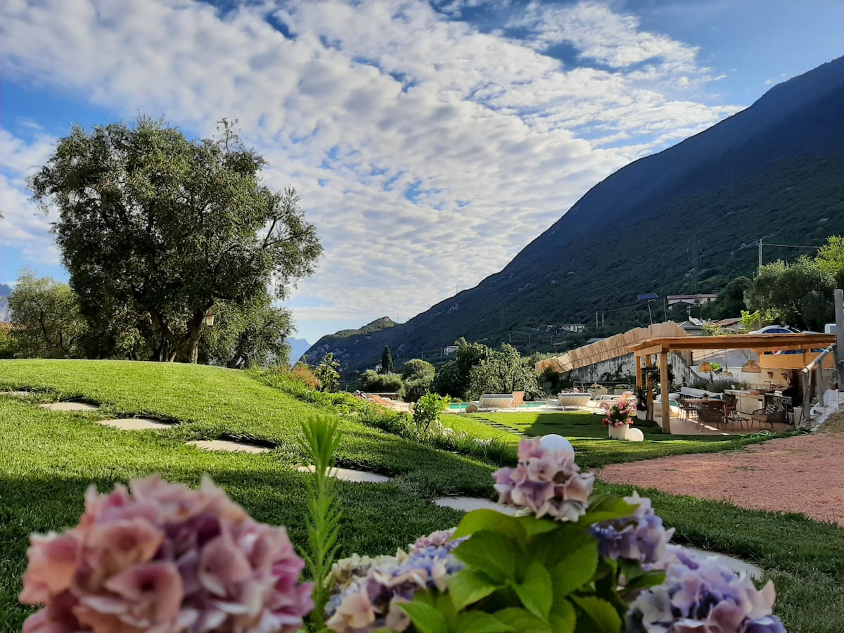 An edge of Heaven on Lake Garda