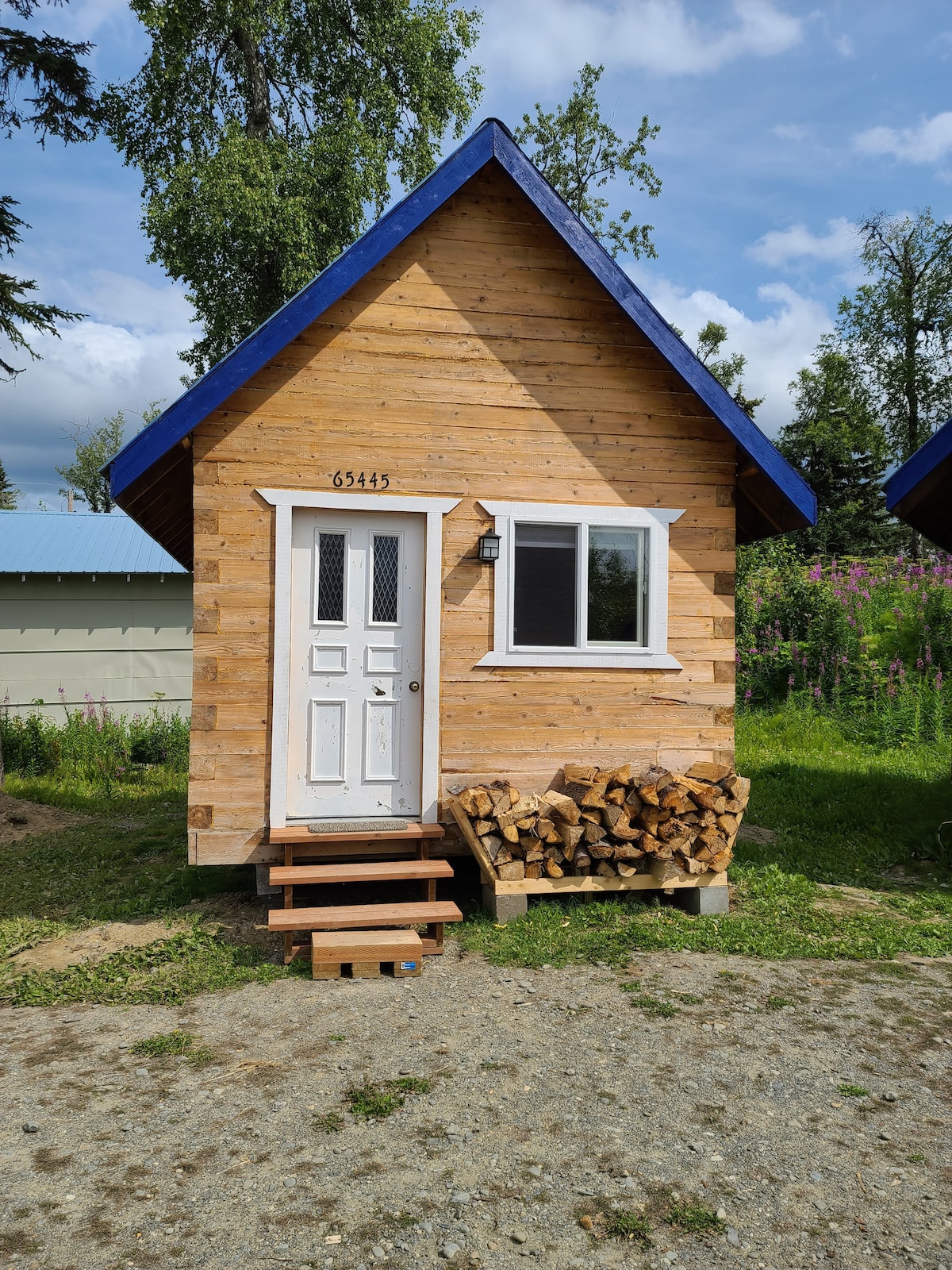 Bear Cabin in the Heart of Moose Country AK!