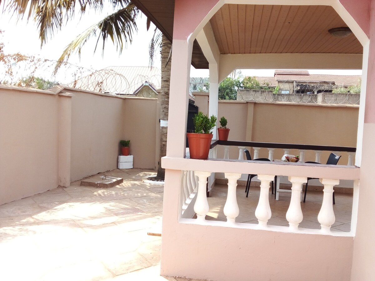 Exclusive 1 bedroom furnished apartment in Accra