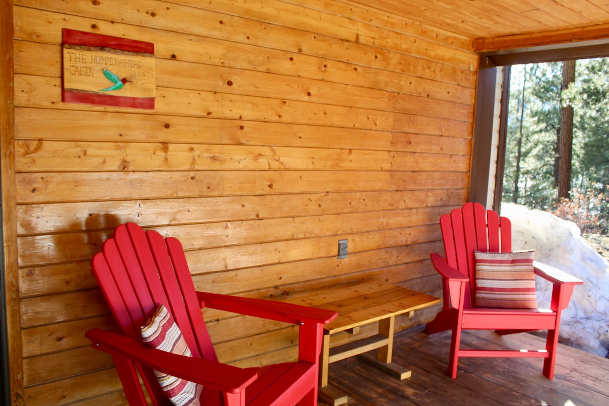 #11 Lakefront Hummingbird Cabin at Elk Point Lodge