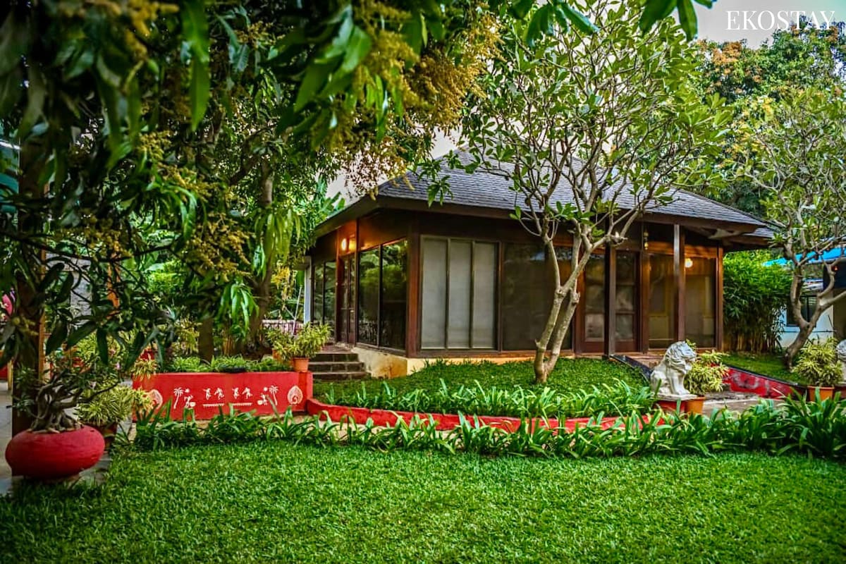 EKOSTAY | Bali Style Villa- Next to Mandwa Jetty