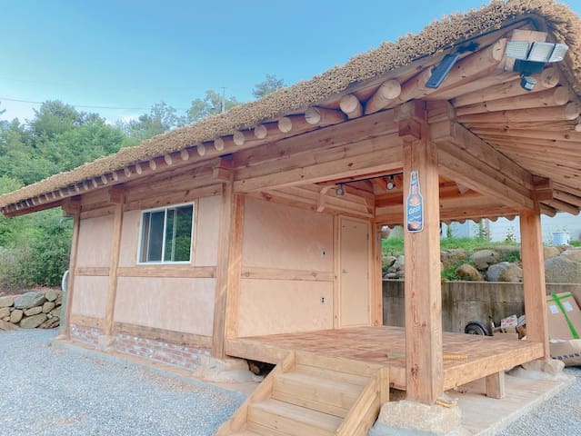 Gandong-myeon, Hwacheon-gun的民宿