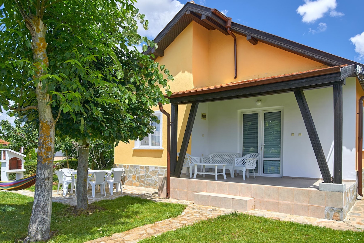 Villa Magnolia with pool - close to Sunny Beach