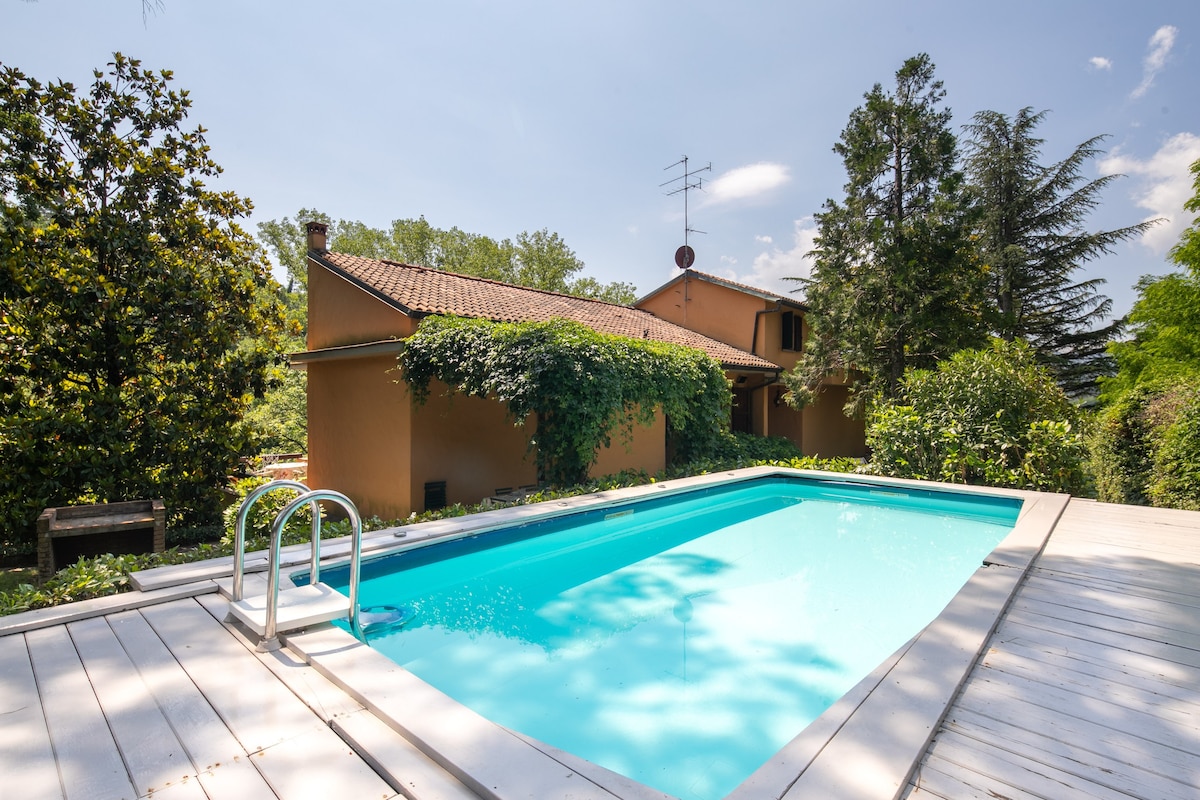 Villa La Bruscola - Villa with pool in Mugello