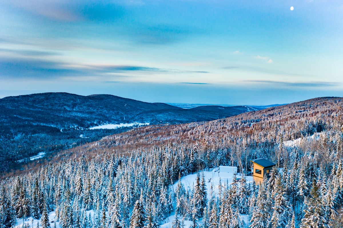 The HELIOS -MicroChalet at Maelström （ CITQ # 304336 ）