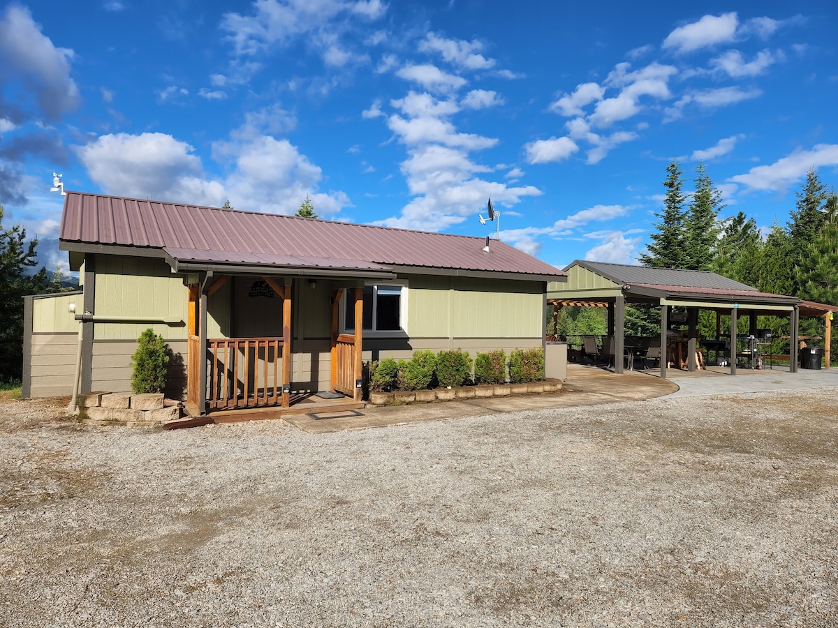 One-of-a-Kind Cabin Retreat