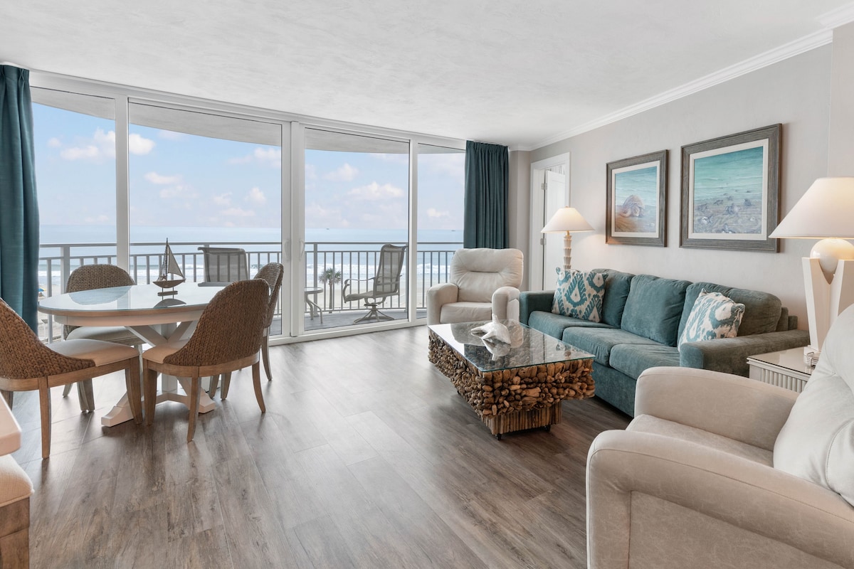 You'll be Surrounded by Water! Oceanfront 2-2 5NE