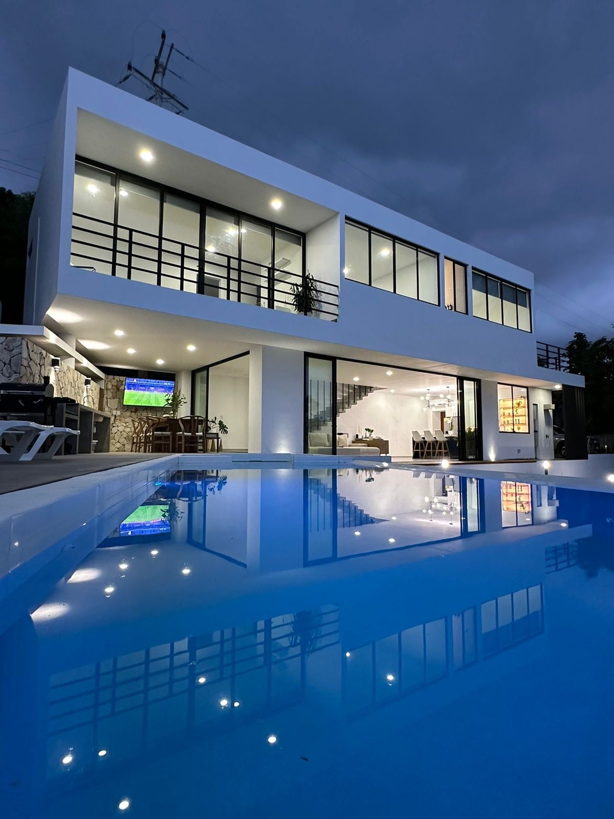 Luxury Beach House w/ Ocean Views & Private Beach