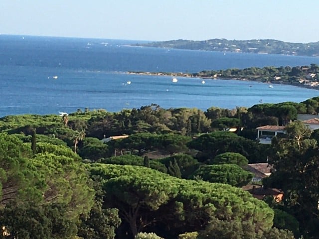 T2vue mer on St Tropez A/C 2/4p