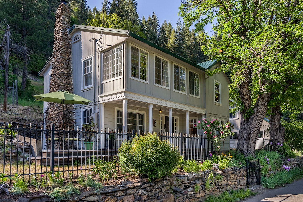 Costa House Downieville - You won’t want to leave