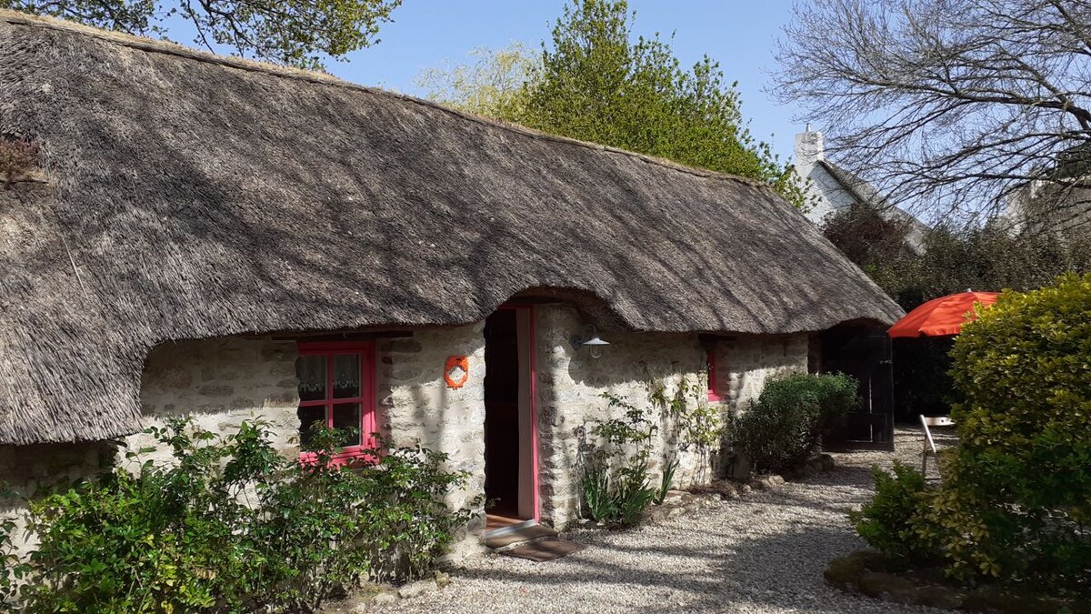 Typical cottage in Brière, for 2