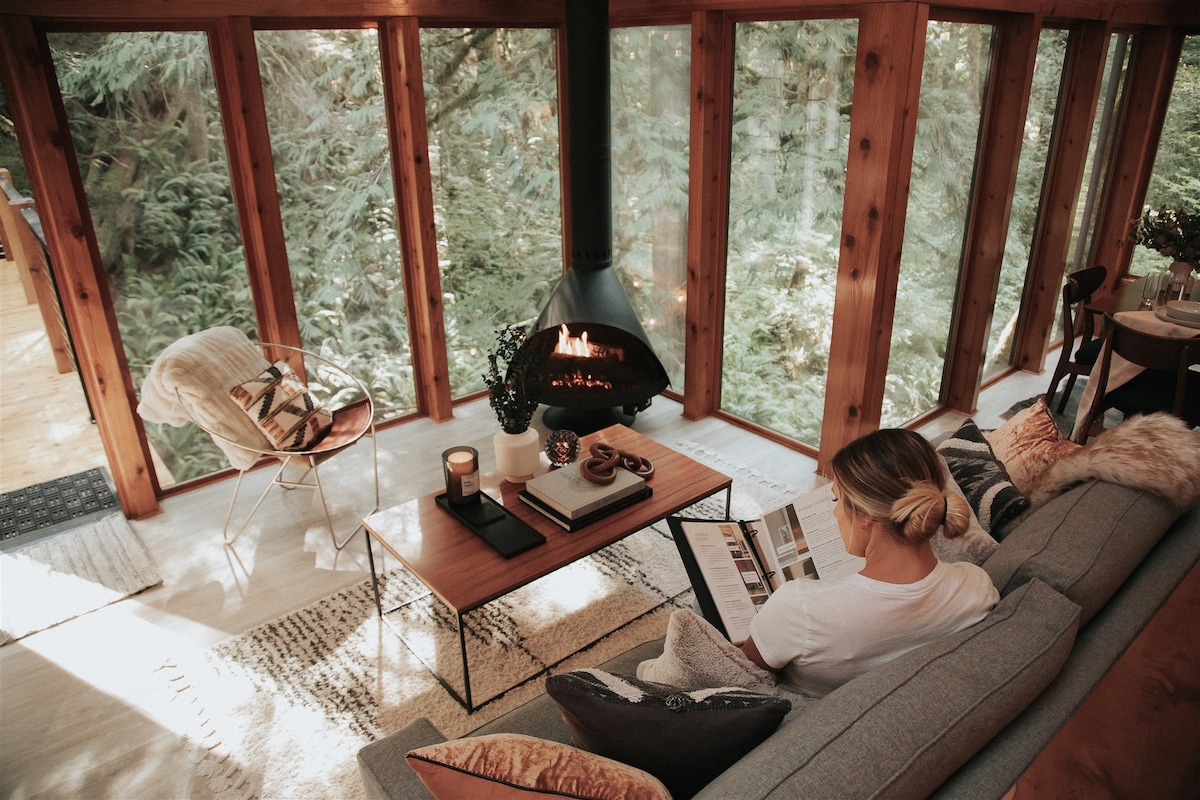 贝克山小屋（ Mt Baker Cabin ） ，带热水浴缸，可欣赏全景森林景观