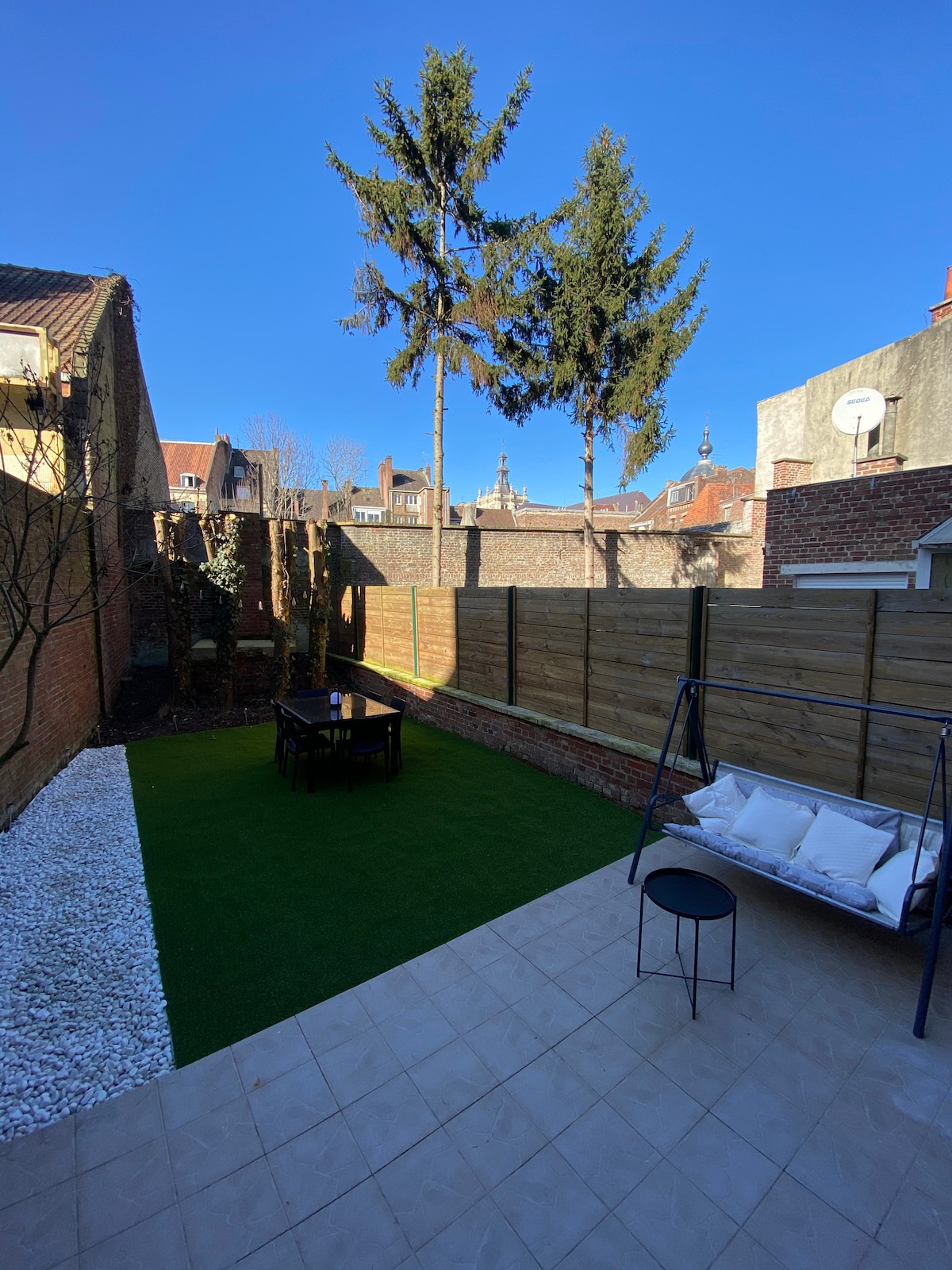 Maison avec jardin en hypercentre de Douai