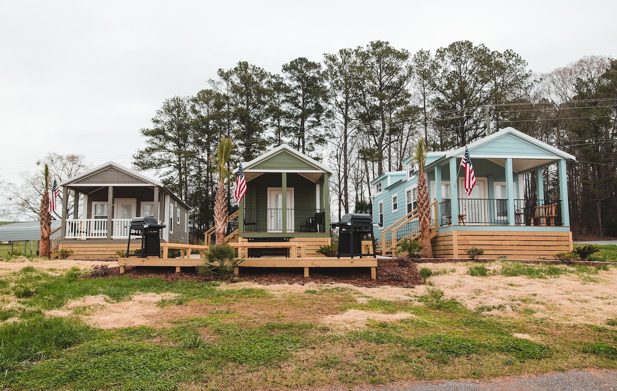 Tiny Home on Logan Martin Lake