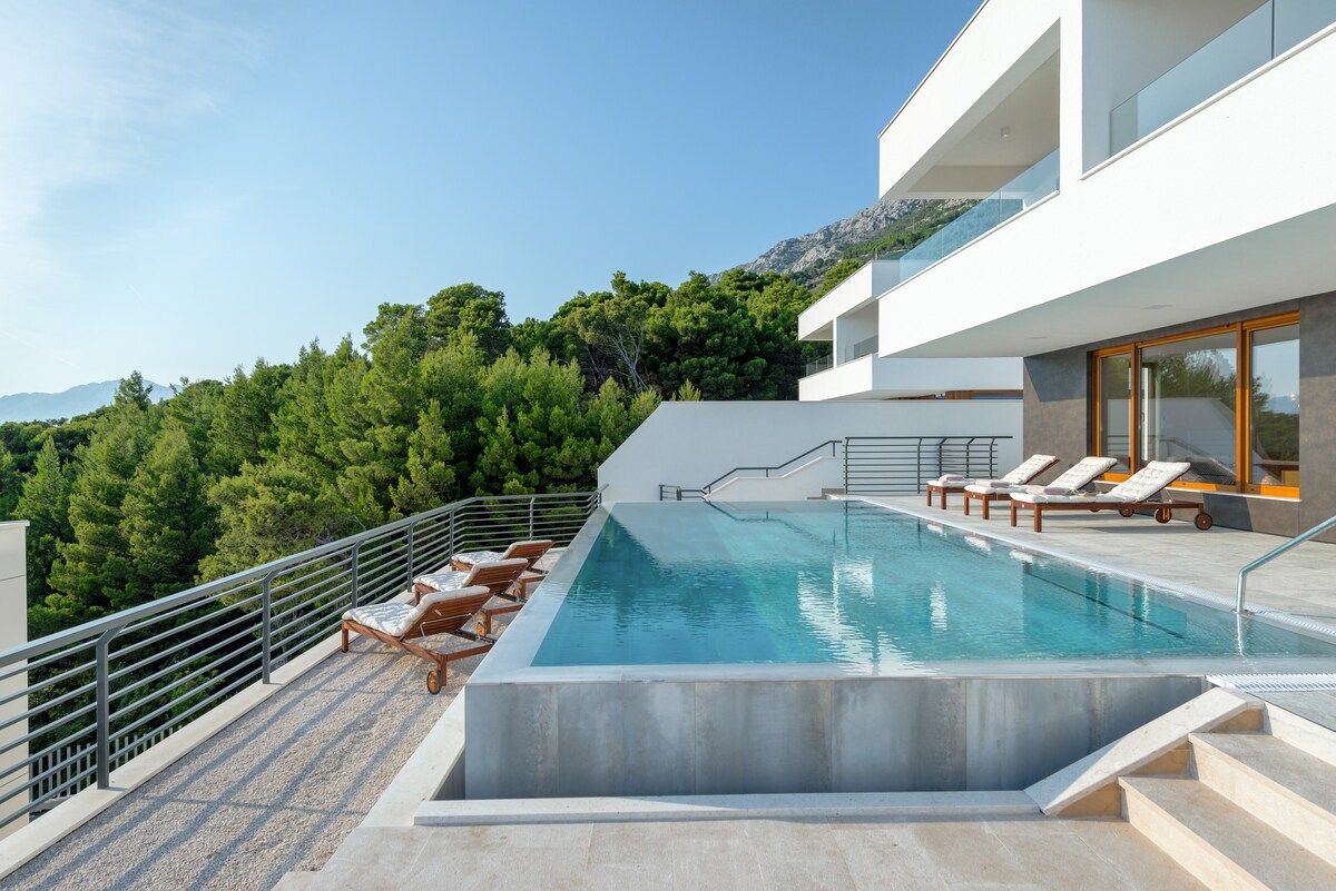 Luxury Villa Hedone