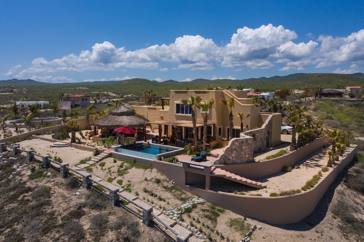 海滩前的别墅，私人泳池，靠近Cabo, Baja