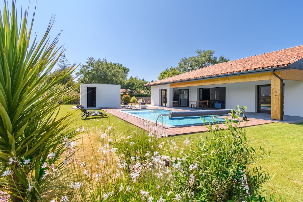 Superbe Villa au calme avec piscine