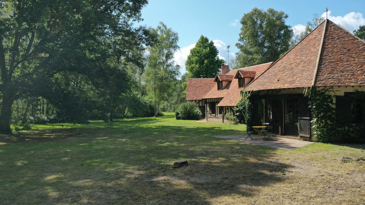 Domaine dans un écrin forestier sur 55 ha