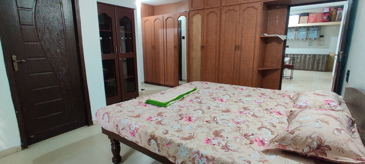 'Stefan's Family Delight' 2 Spacious Bedrooms
