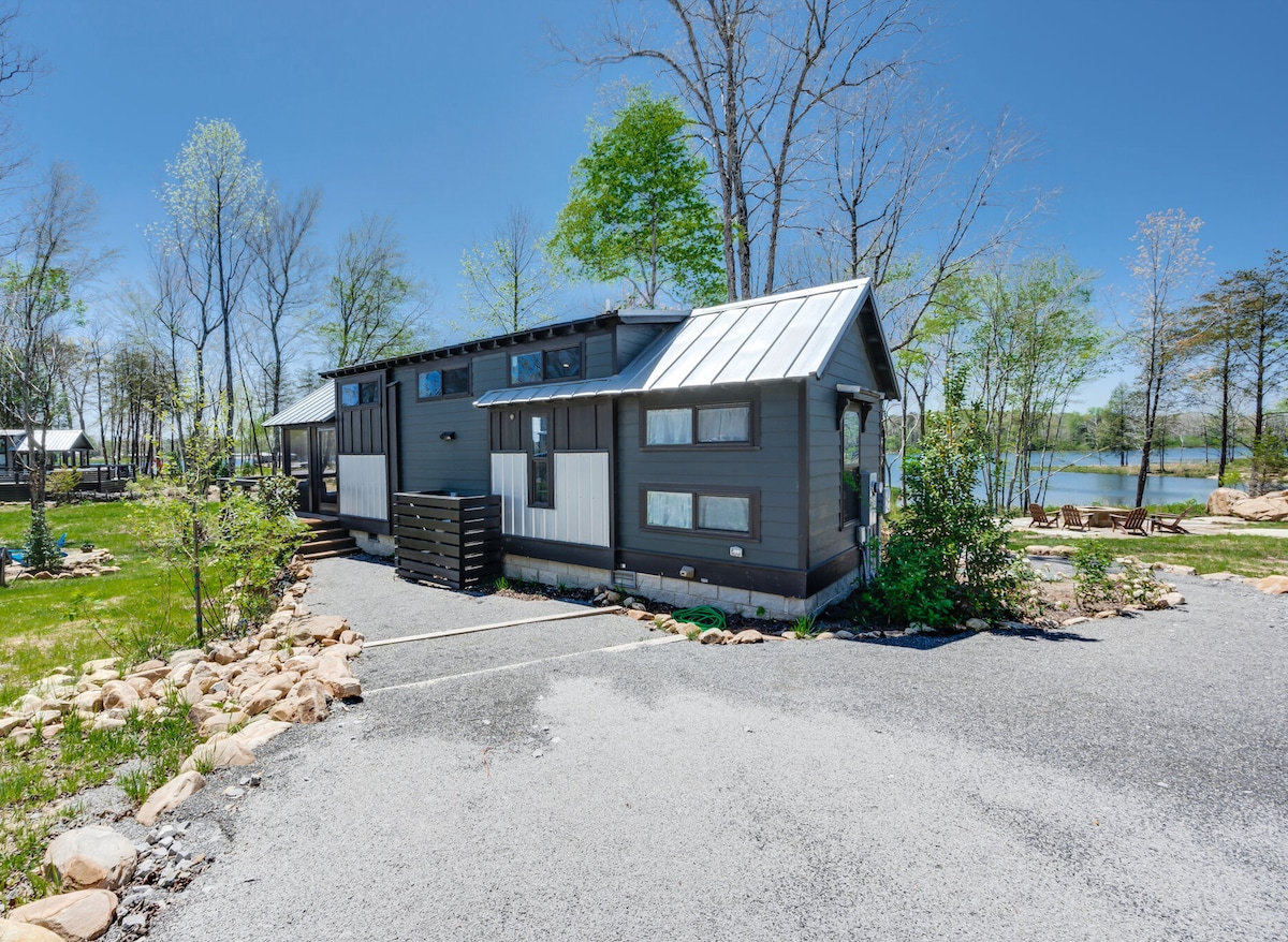 Watercolor House at Water's Edge Retreat