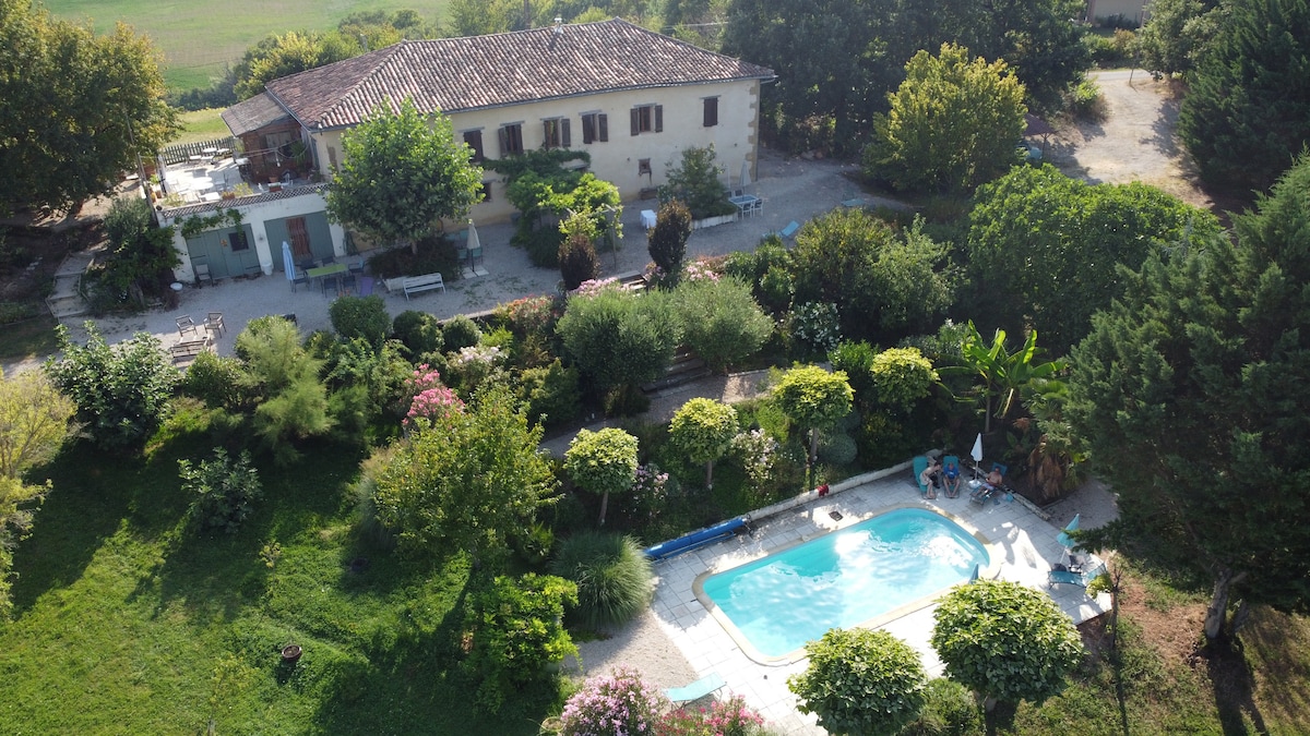 Gîte Mona à la Maison Cazac