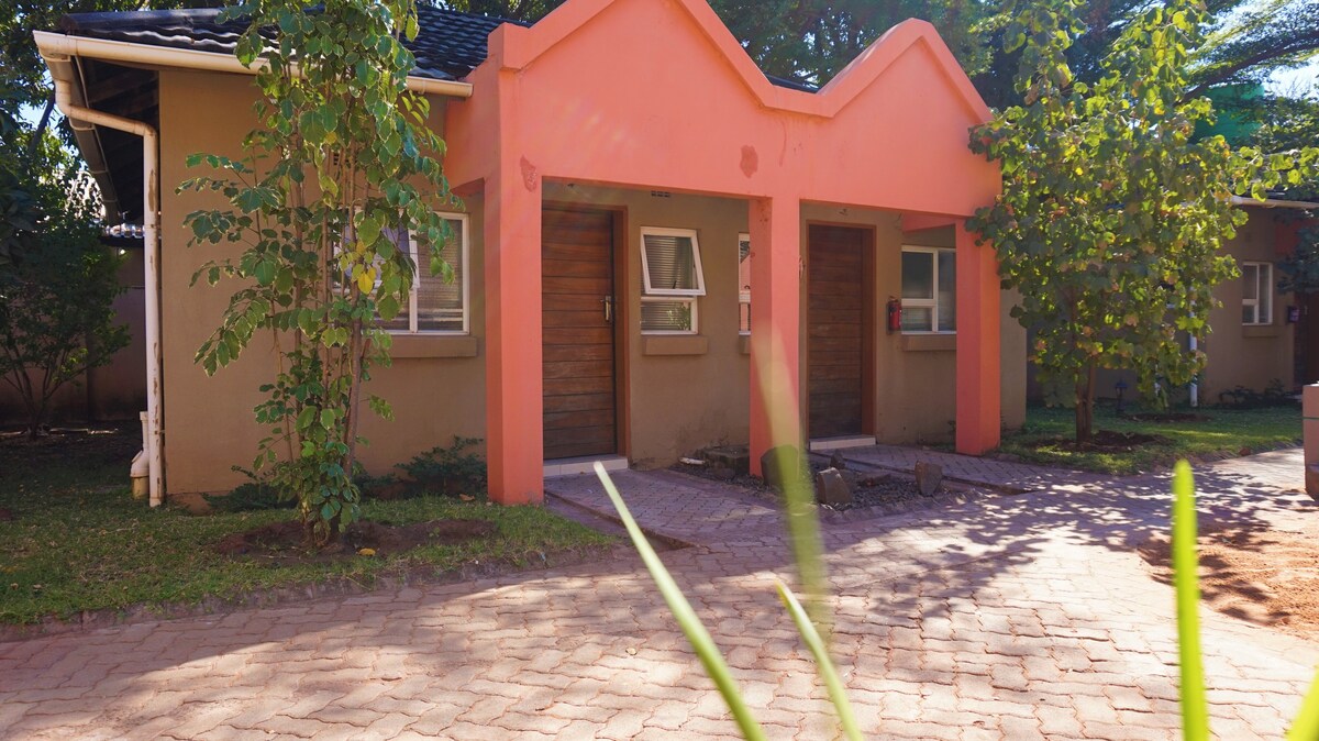 Tasha Lodge & Tours ~ Double/Single R10