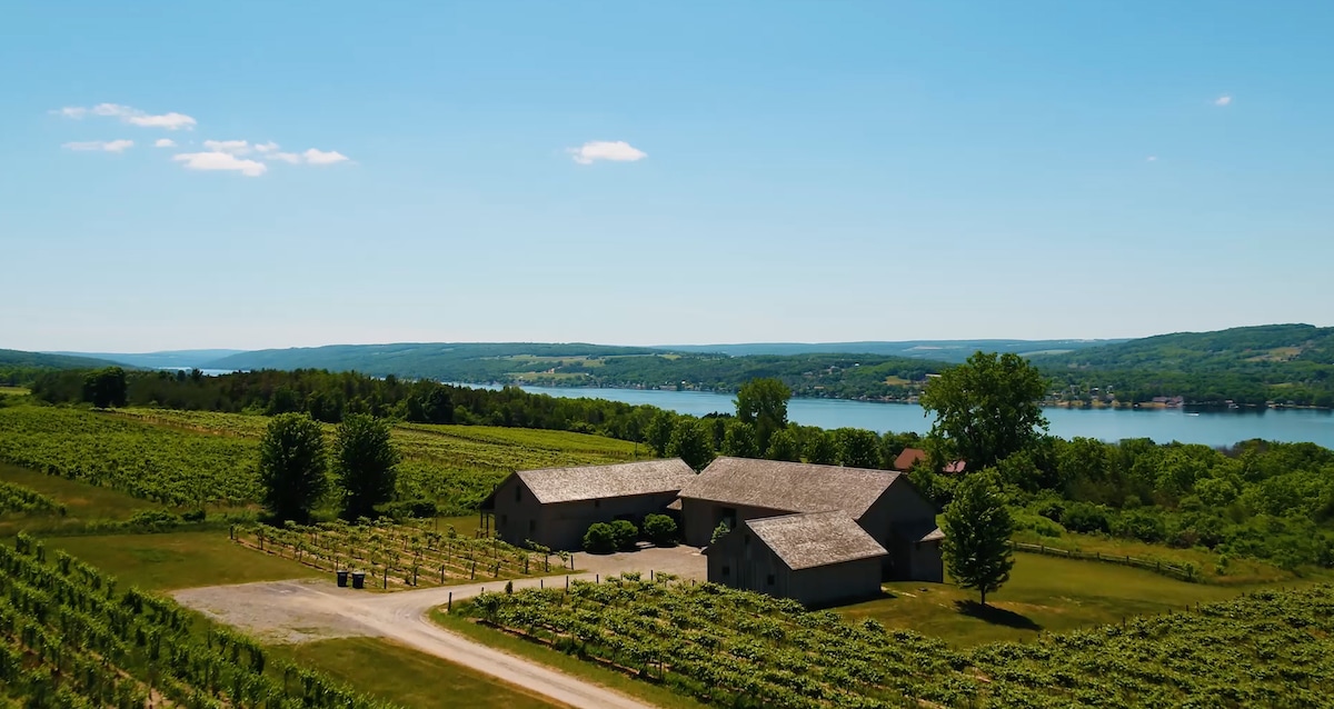 A Spectacular Hideaway - Finger Lakes Wine Country